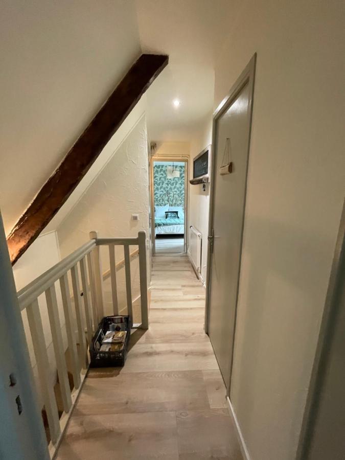 Bed and Breakfast Le Doux Refuge Esquay-sur-Seulles Exterior foto